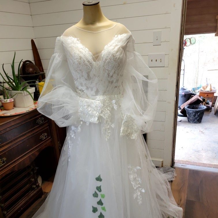 ❤️WEDDING GOWN,  DRESS SIZE 16W❤️