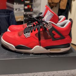 Jordan 4