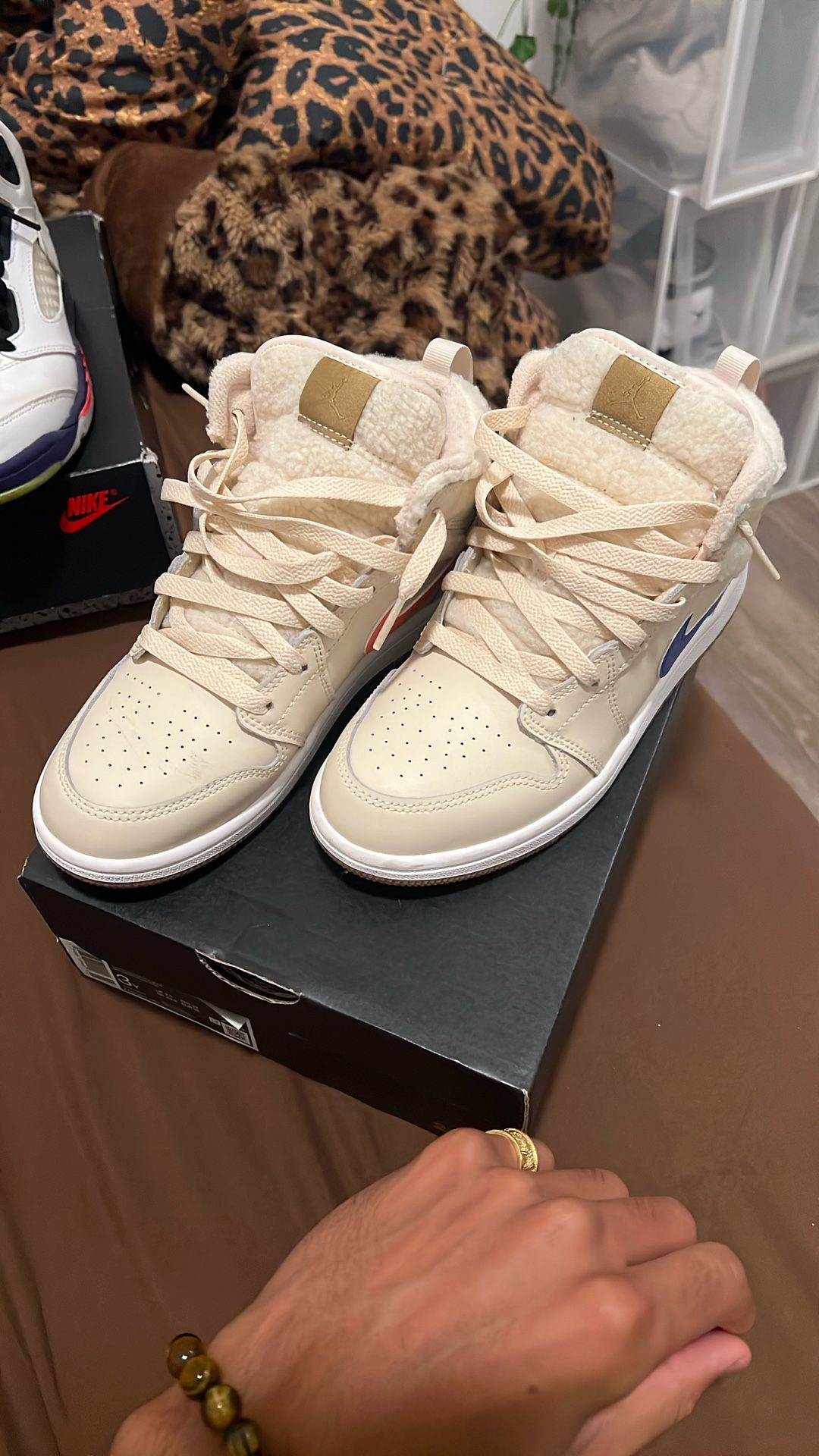 Jordan 1 Mid Utility Fleece Pearl White (PS) Size 3Y