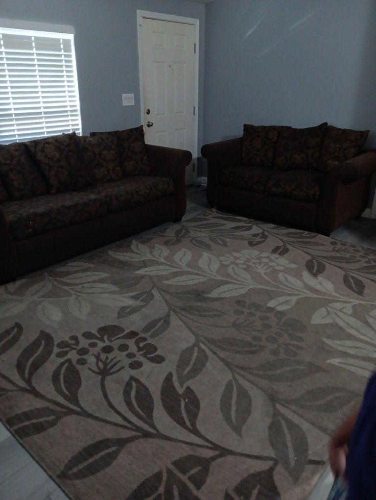 Free Sofas  And Carpet