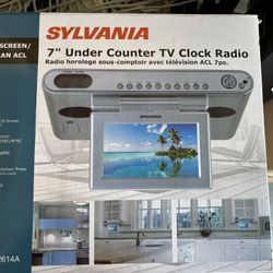 Sylvania 7” under counter tv radio