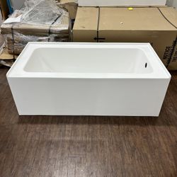 AMERICH Alcove Tub Bathtub NEW RH 60 x 30 Blowout!!