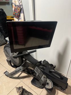 NordicTrack Rowing Machine with Screen
