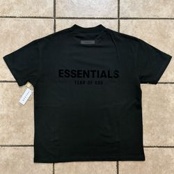 Essentials T-Shirt (S–XL)