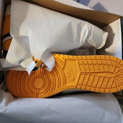 Jordan 1 Taxi (GS 5.5)