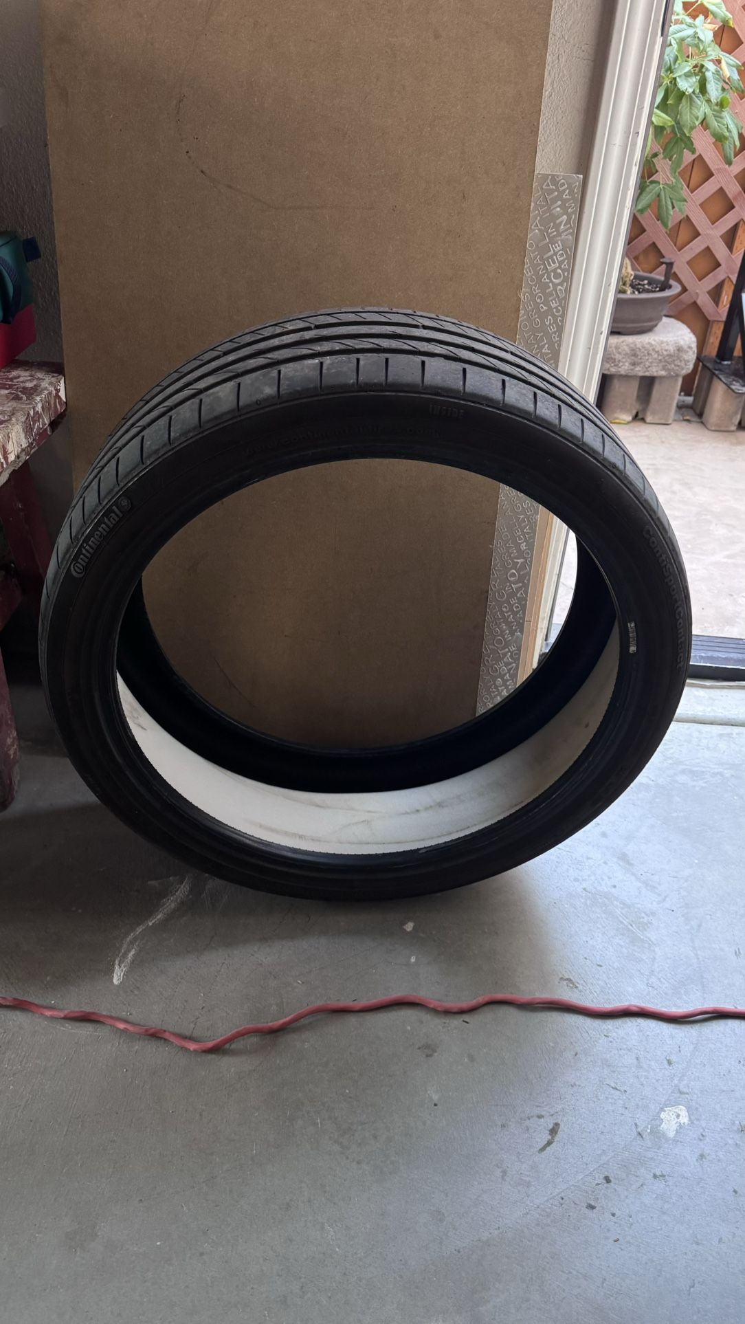 OEM TESLA MODEL S CONTINENTAL 245/35/R21 Tire 
