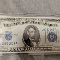 A Good Crispy $5 Silver Certificate 1934 A
