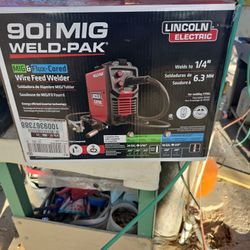 90i Weld- Pak Mig Flux Cored Wire Fed Welder   new one.  $350