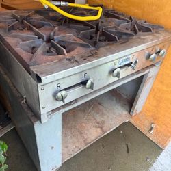 Stratus Commercial 6 Burner Gas Range Propane/Natural Gas