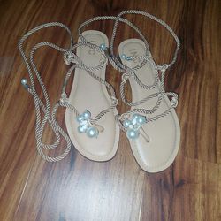 Women's Pearl And Shell Gladiator Sandals Sz8.5 $20 OBO 
