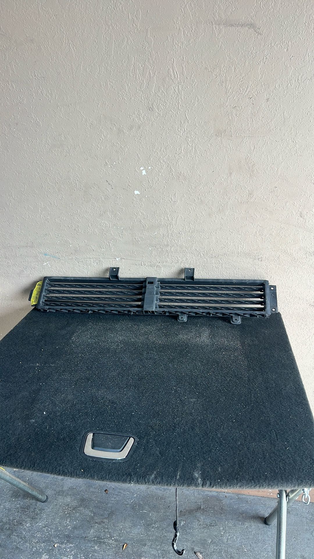 18-21 Chevy Chevrolet Traverse Lower Air Shutter 2018 2019 2020 2021