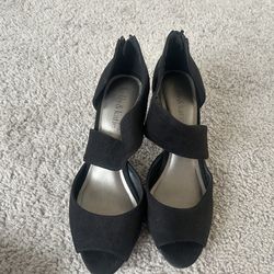 Size 7 Kelly & Katie Black Dress Shoes