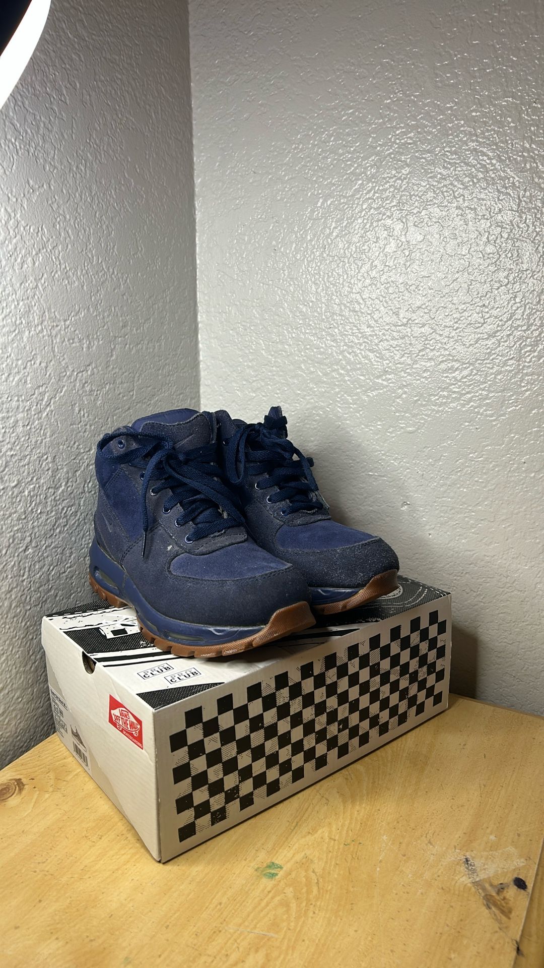 act nike boots