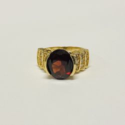 Vintage 14K Yellow Gold Oval Cut Garnet Diamond Accent Ring Hallmarked