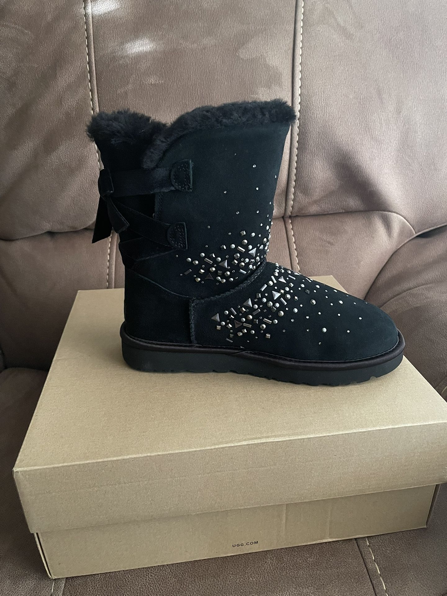 UGG Classic Galaxy Bling Short Black Size