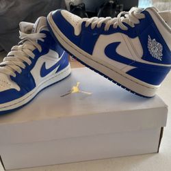 Wmns Air Jordan 1mid