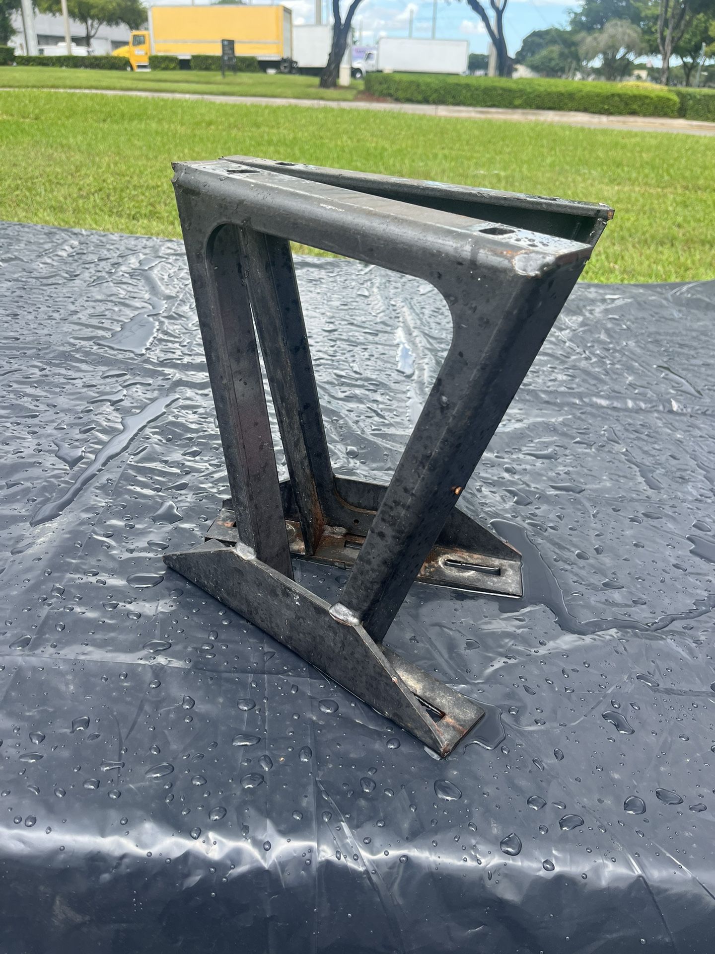 Pedestal Bases Hevy Duty