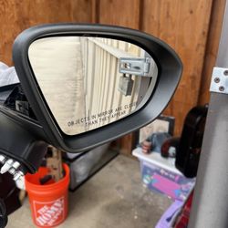 2019 Chevy Cruz LT Passenger Side Mirror(grey)