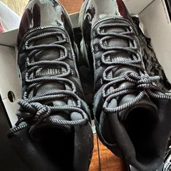 Air Jordan 11 Retro Size 9.5. $140