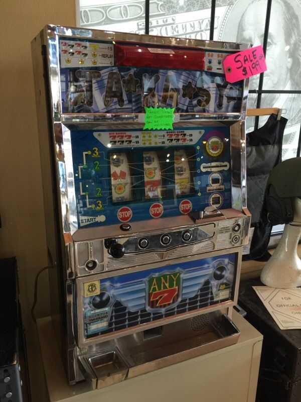 Takasy token operated slot machine