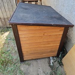 Modern Dog House