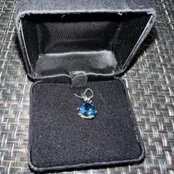 Blue Pendant 