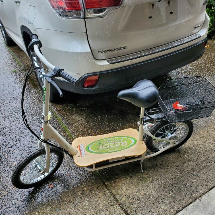 Razor Electric Metro Scooter