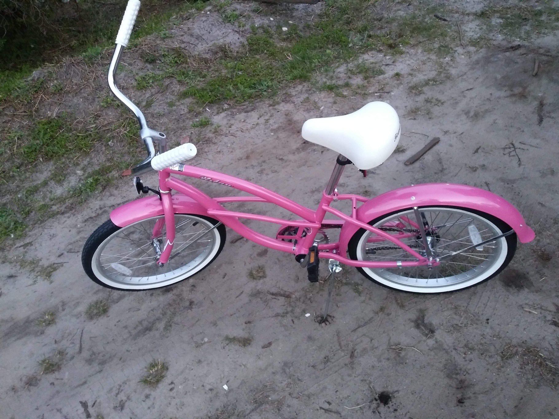 Girl's Firestrong bike 9-12 year old