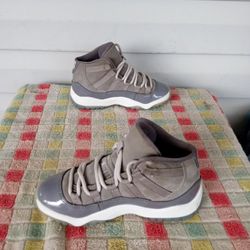 Nike Air Jordan 11 Retro Cool Grey Kid's Size 11C