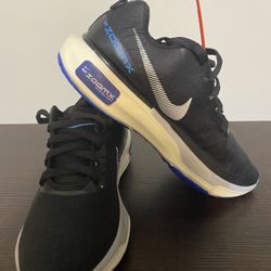 Nike Zoom X Invincible 3 Size 8.5
