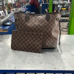 Louis Vuitton Neverfull