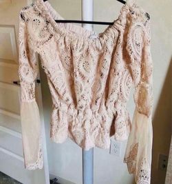 Ladies Top Size XS - Pickup From Northridge Area