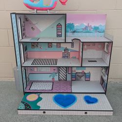 Doll House 