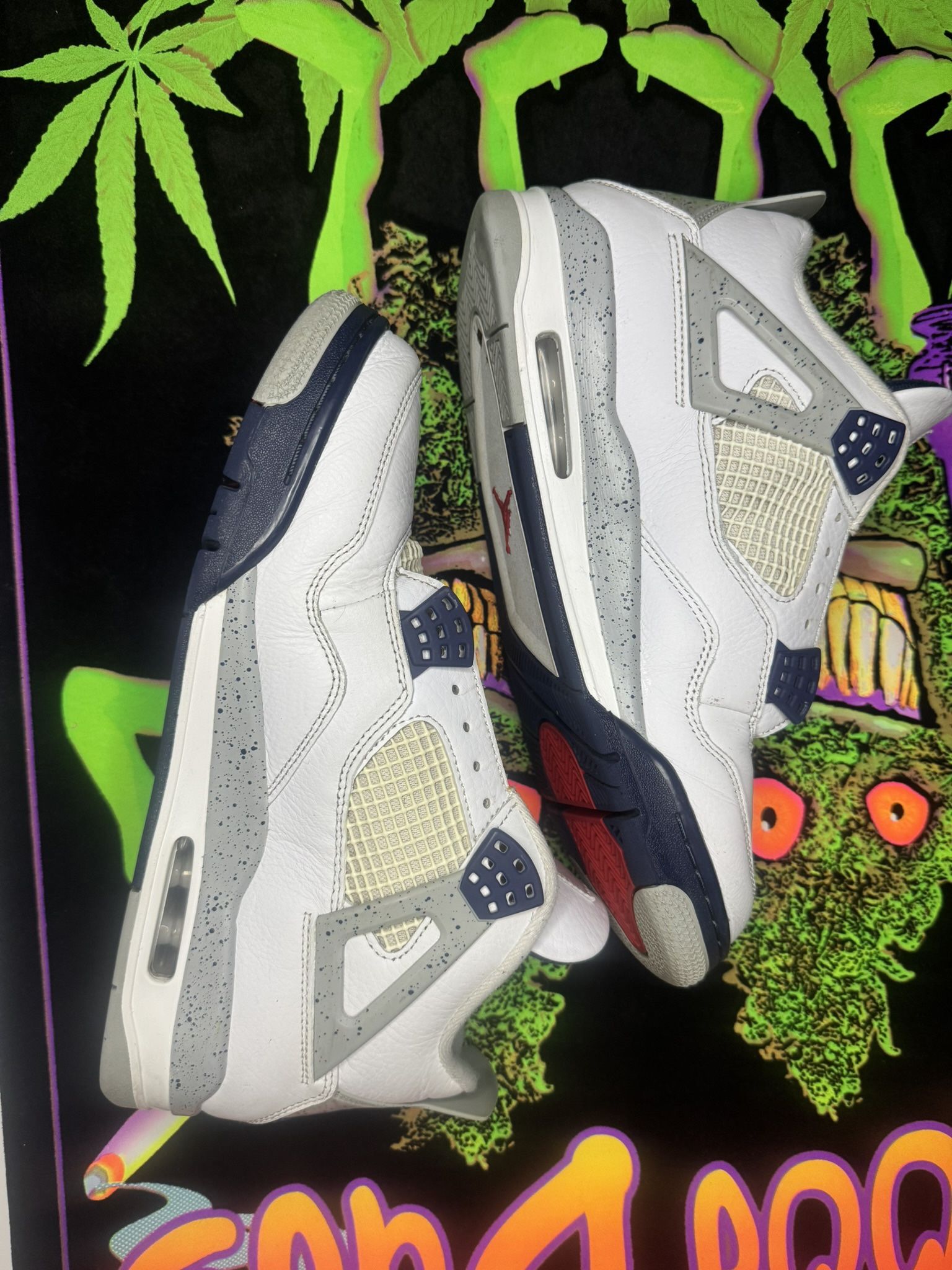 Jordan 4 Midnight Navy’s Size 11 Men.