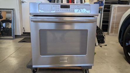Oven - 27" Frigidaire