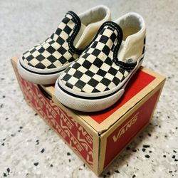 Vans Baby Checkered Shoe Size 4