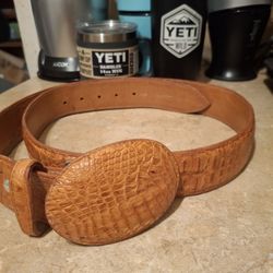 Campestre Handmade Leather Gator Belt.size UP To 42.(NEW)