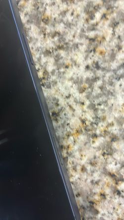 iPhone 16e