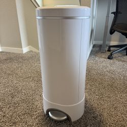 Munchkin Diaper Pail 