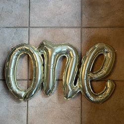 Free Gold balloons (1 yr old)