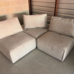 *DELIVERY* Modular 3 Piece Lainey Sectional Sofa Couch