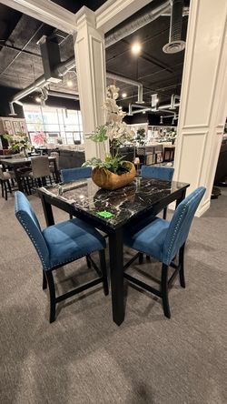 5 PC DINING TABLE