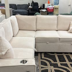 New 90x90 sleeper sectional couch with storage and USB / free delivery