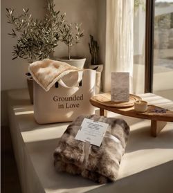 Luxury Ultra Soft Fleece waterproof blanket