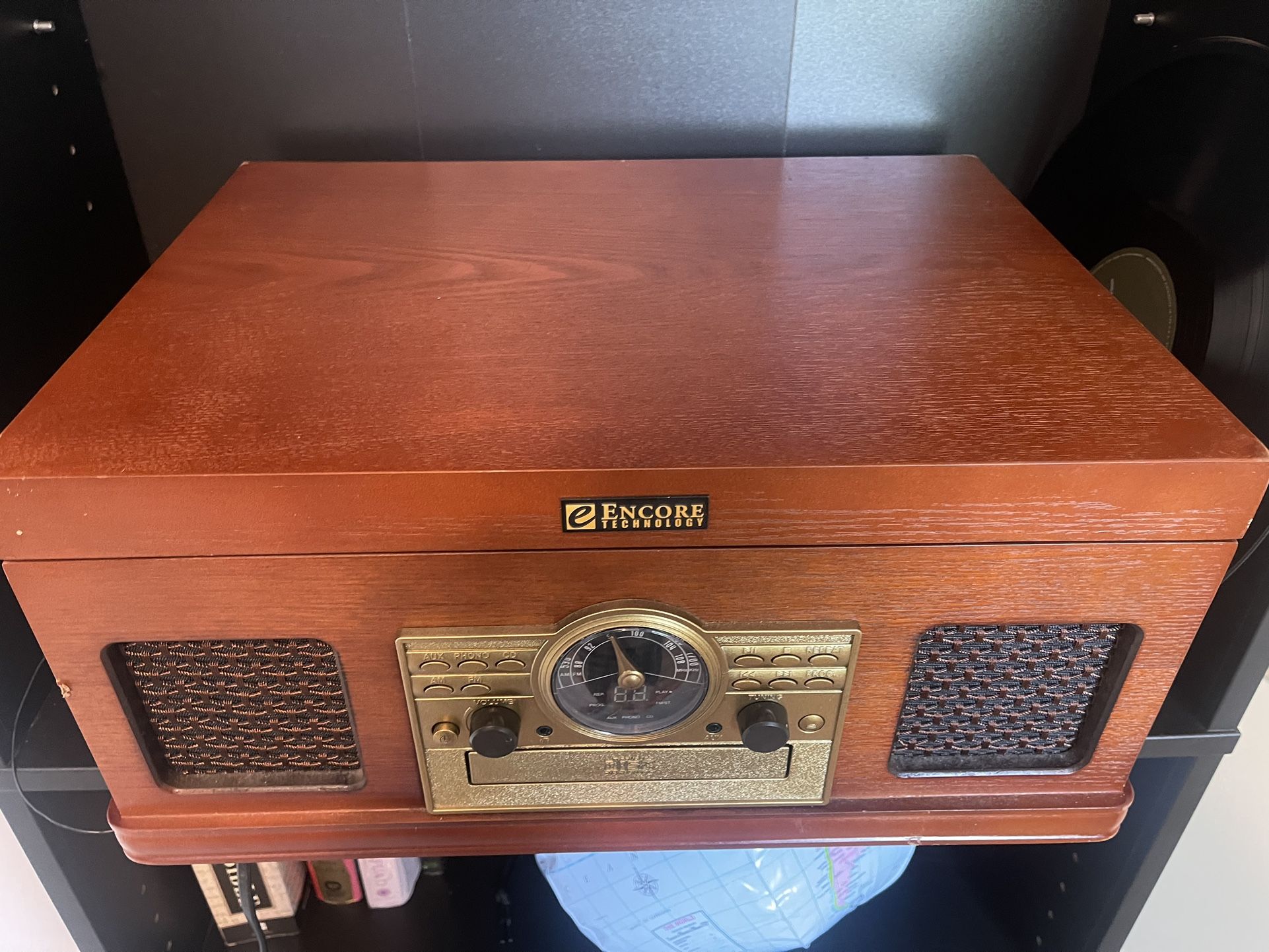 Encore Record Player | CD Player | aux