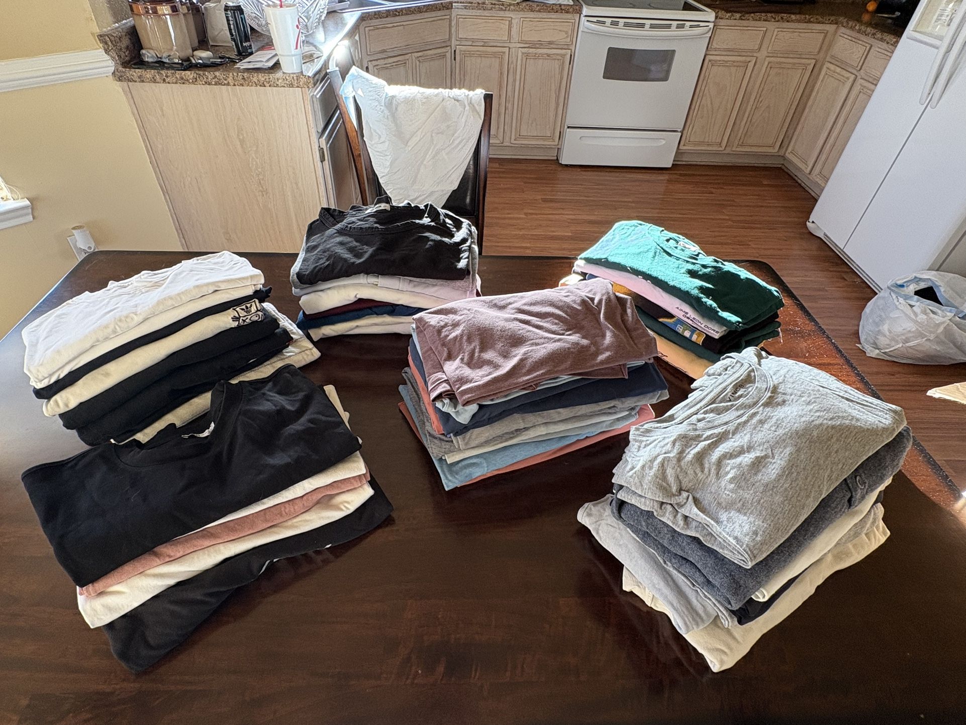 Huge Men’s T Shirt Lot! 46 Shirts, Aime Leon Dore, Theory, Buck Mason & More