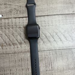 Series 4 Apple Watch 44m