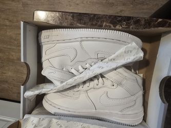 high top nikes good condition