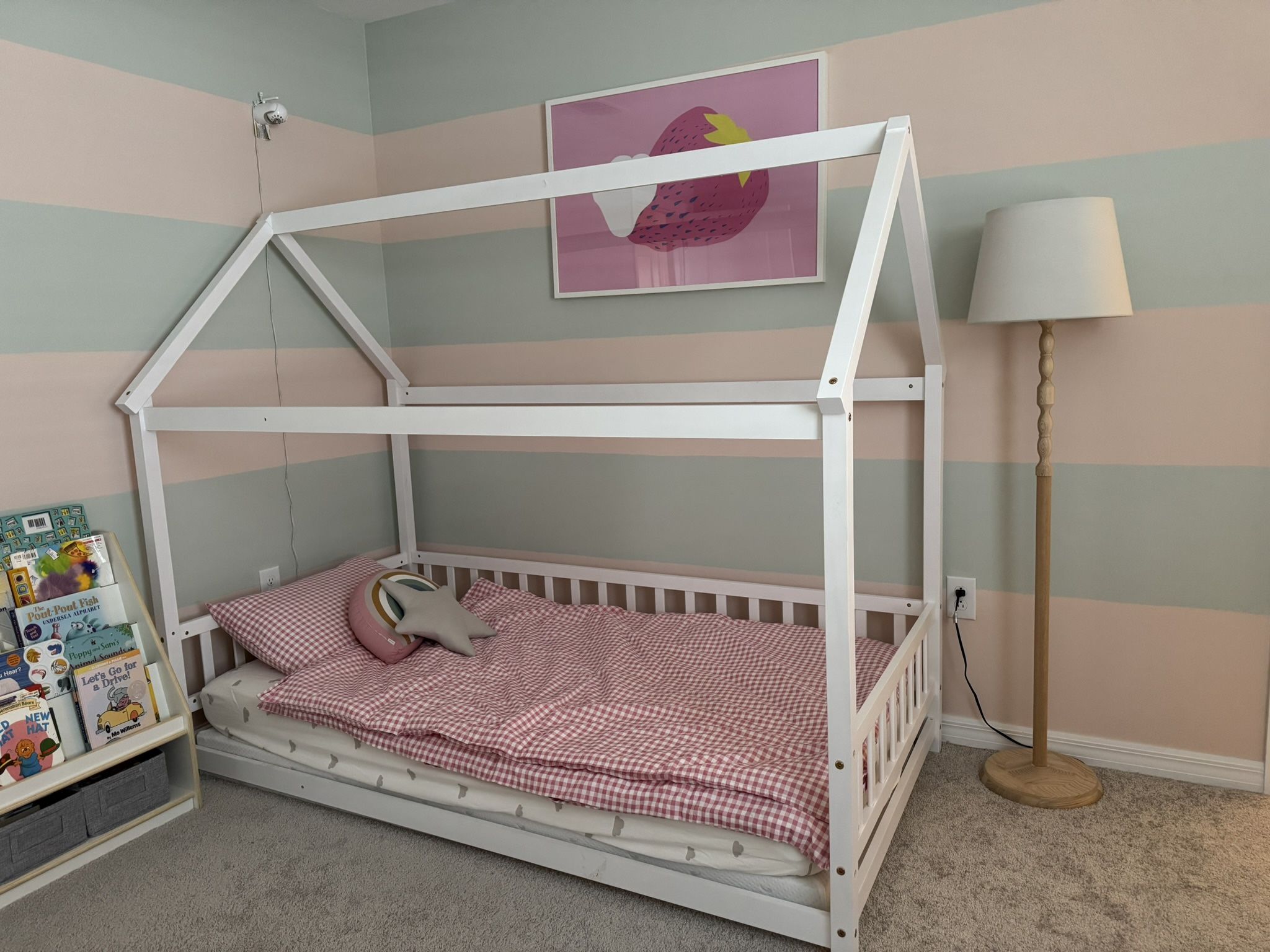 kids twin tent bed with mattress and mattress support