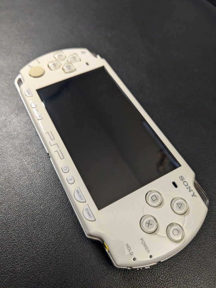 PSP 2000 32GB Modded CFW - Very Good Condition!!!!